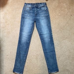 American Eagle Hi-Rise Girlfriend Jeans